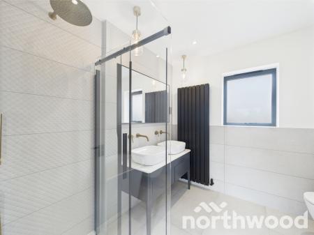 5 bedroom Detached house for sale in Whistle Farm Meadow, Great Chart, Ashford, TN23