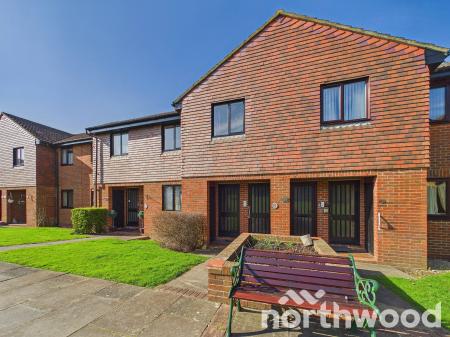 2 bedroom Flat for sale in Loudon Court Loudon Way, Ashford, Ashford, TN23