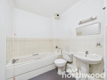2 bedroom Flat for sale in Loudon Court Loudon Way, Ashford, Ashford, TN23