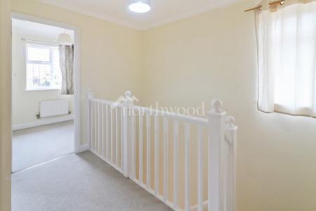 4 bedroom Semi-detached house to let in Bishopswood, Park Farm, Ashford, TN23