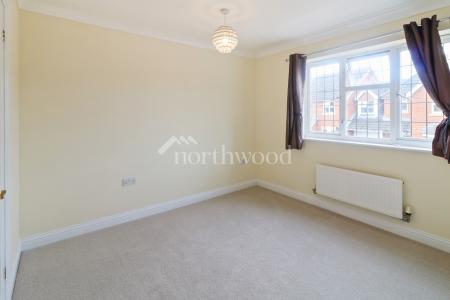 4 bedroom Semi-detached house to let in Bishopswood, Park Farm, Ashford, TN23