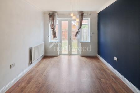 4 bedroom Semi-detached house to let in Bishopswood, Park Farm, Ashford, TN23