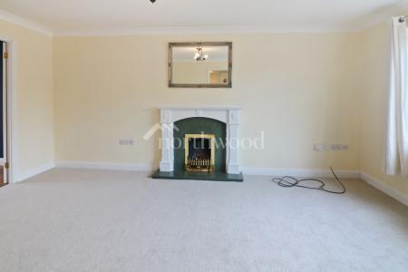 4 bedroom Semi-detached house to let in Bishopswood, Park Farm, Ashford, TN23