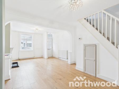 2 bedroom Terraced House to let in Osborne Road, Willesborough, Ashford, TN24