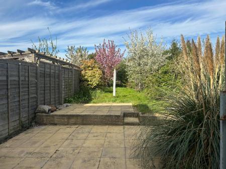 2 bedroom Terraced House to let in Osborne Road, Willesborough, Ashford, TN24