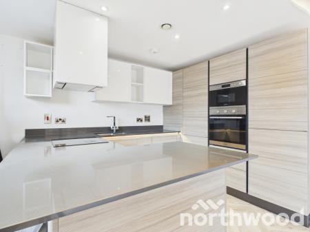 1 bedroom Flat to let in Victoria Crescent, Victoria Way, Ashford, TN23