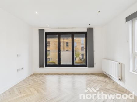 1 bedroom Flat to let in Victoria Crescent, Victoria Way, Ashford, TN23