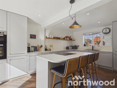 3 bedroom End of terrace house for sale in Imperial Way, Singleton, Ashford, TN23