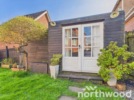 3 bedroom End of terrace house for sale in Imperial Way, Singleton, Ashford, TN23