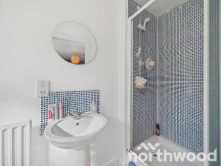 3 bedroom End of terrace house for sale in Imperial Way, Singleton, Ashford, TN23