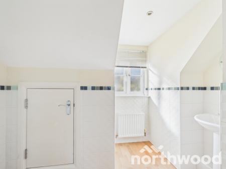 3 bedroom Semi-detached house to let in Running Foxes Lane, Singleton, Ashford, TN23