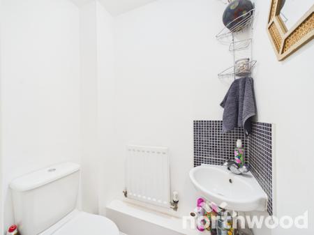3 bedroom Terraced House for sale in Tunbridge Way, Ashford, TN23