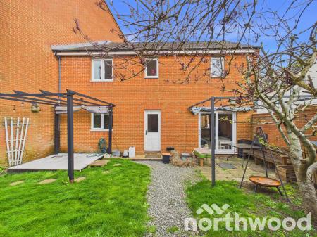3 bedroom Terraced House for sale in Tunbridge Way, Ashford, TN23