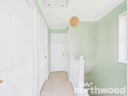 3 bedroom Semi-detached house to let in Bishopswood, Ashford, Ashford, TN23