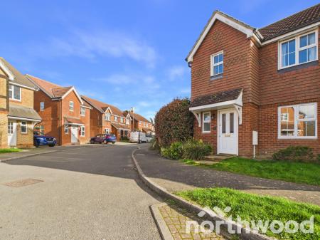 3 bedroom Semi-detached house to let in Bishopswood, Ashford, Ashford, TN23
