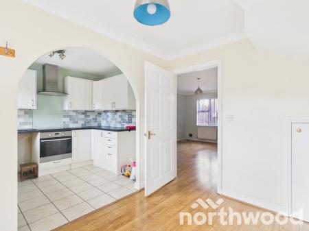 3 bedroom Semi-detached house to let in Bishopswood, Ashford, Ashford, TN23