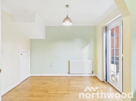 3 bedroom Semi-detached house to let in Bishopswood, Ashford, Ashford, TN23