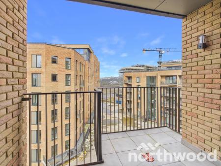 3 bedroom Apartment for sale in Victoria Road, Town Centre, Ashford, TN23