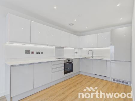 3 bedroom Apartment for sale in Victoria Road, Town Centre, Ashford, TN23