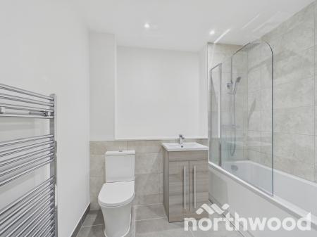 3 bedroom Apartment for sale in Victoria Road, Town Centre, Ashford, TN23