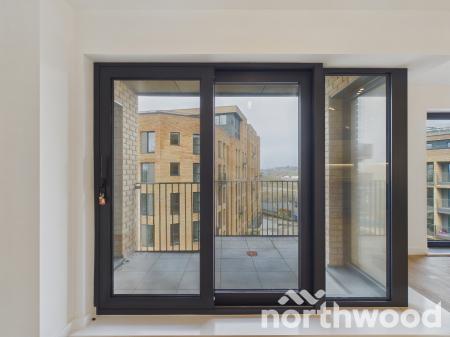 3 bedroom Apartment for sale in Victoria Road, Town Centre, Ashford, TN23