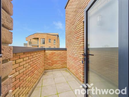 3 bedroom Apartment for sale in Victoria Road, Town Centre, Ashford, TN23