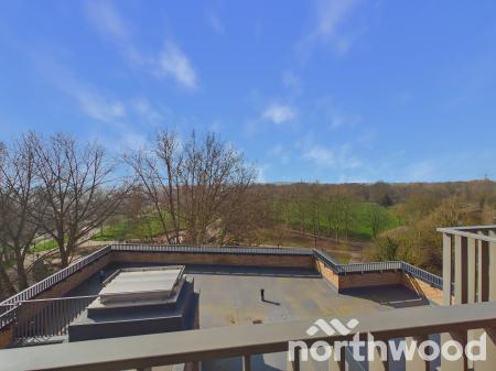 2 bedroom Apartment for sale in Victoria Road, Town Centre, Ashford, TN23