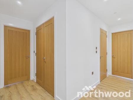 3 bedroom Penthouse for sale in Victoria Road, Town Centre, Ashford, TN23