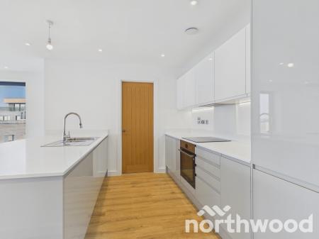 3 bedroom Penthouse for sale in Victoria Road, Town Centre, Ashford, TN23