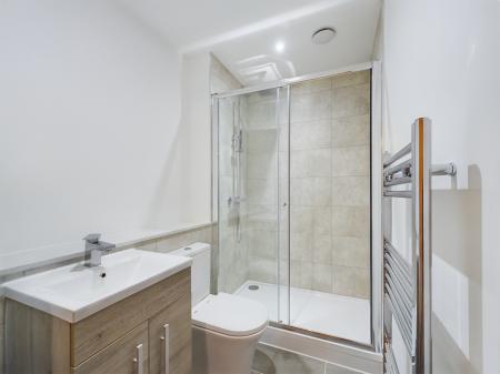 3 bedroom Apartment for sale in Victoria Road, Town Centre, Ashford, TN23