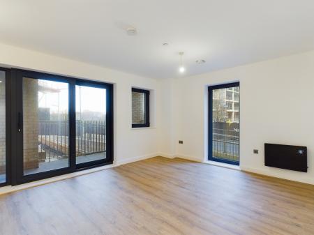 3 bedroom Apartment for sale in Victoria Road, Town Centre, Ashford, TN23