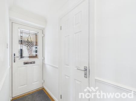 4 bedroom Detached house for sale in Viburnum Close, Ashford, Ashford, TN23