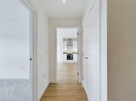 2 bedroom Flat to let in Cantia Place, Ashford, TN23