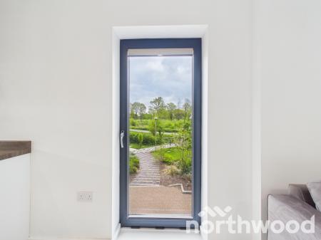 2 bedroom Flat to let in Cantia Place, Ashford, TN23