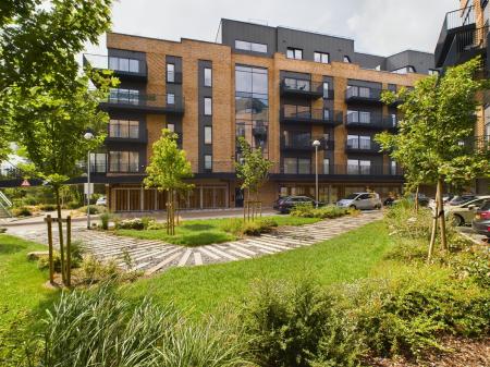 2 bedroom Flat to let in Cantia Place, Ashford, TN23