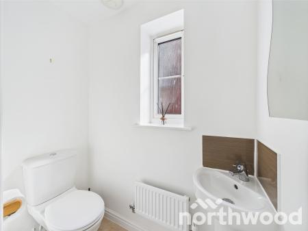 3 bedroom Link detached house for sale in Perch Close, Singleton, Ashford, TN23