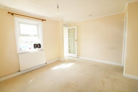 2 bedroom Terraced House to let in Godinton Road, Town Centre, Ashford, TN23