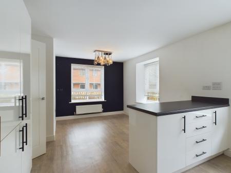 4 bedroom Detached house to let in Risborough Lines, Folkestone, CT20