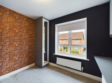 4 bedroom Detached house to let in Risborough Lines, Folkestone, CT20