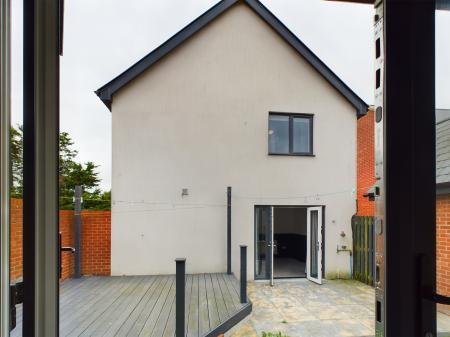 4 bedroom Detached house to let in Risborough Lines, Folkestone, CT20