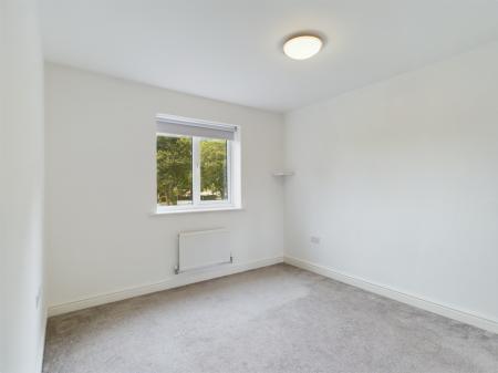 4 bedroom Detached house to let in Risborough Lines, Folkestone, CT20