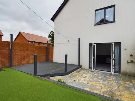 4 bedroom Detached house to let in Risborough Lines, Folkestone, CT20