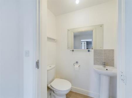 4 bedroom Detached house to let in Risborough Lines, Folkestone, CT20