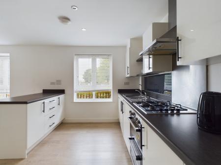 4 bedroom Detached house to let in Risborough Lines, Folkestone, CT20