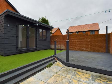 4 bedroom Detached house to let in Risborough Lines, Folkestone, CT20