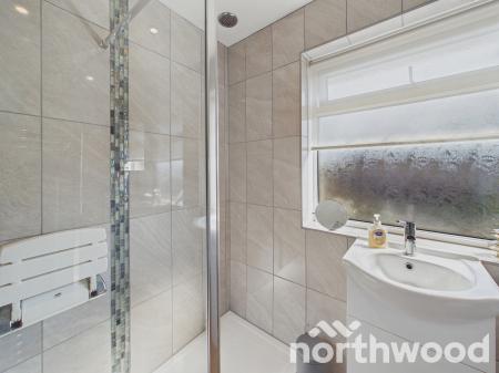 3 bedroom End of terrace house for sale in East Lodge Road, Godinton Park, Ashford, TN23