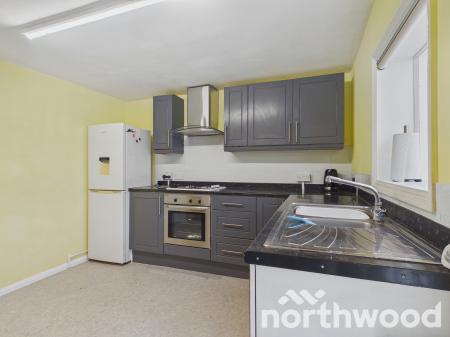 2 bedroom Terraced House for sale in Hythe Road, Ashford, TN24