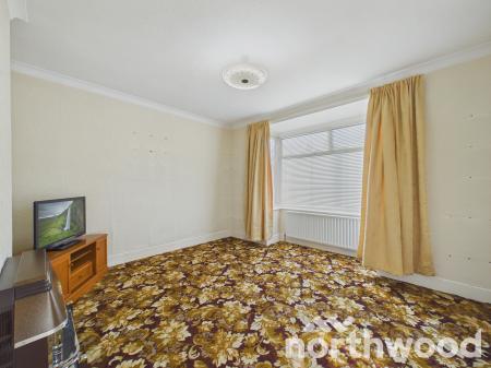 2 bedroom Detached house for sale in Kingsnorth Road, Kingsnorth, Ashford, TN23