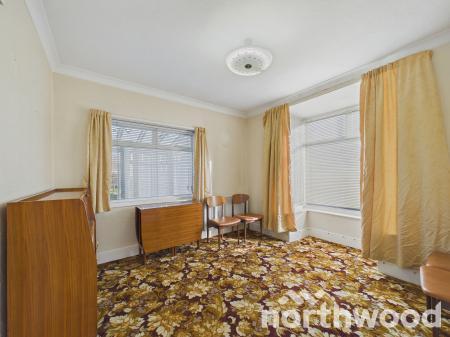 2 bedroom Detached house for sale in Kingsnorth Road, Kingsnorth, Ashford, TN23