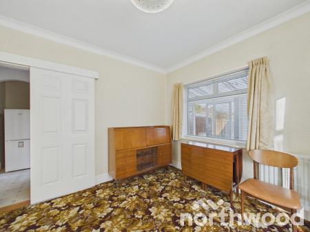 2 bedroom Detached house for sale in Kingsnorth Road, Kingsnorth, Ashford, TN23